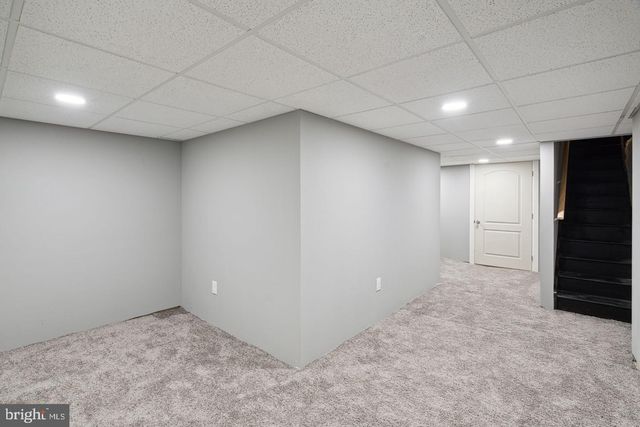 5426 WINDSOR AVENUE, Philadelphia, PA 19143