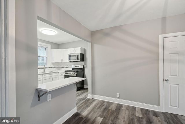 5426 WINDSOR AVENUE, Philadelphia, PA 19143