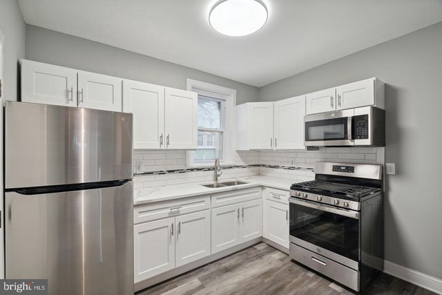 5426 WINDSOR AVENUE, Philadelphia, PA 19143