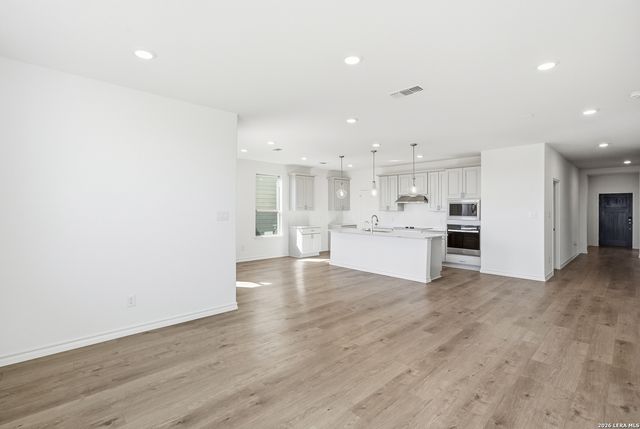 442 Nightingale Avenue, Marion, TX 78124