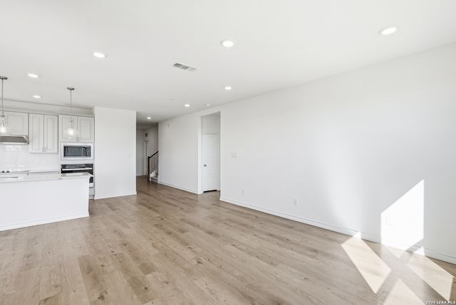 442 Nightingale Avenue, Marion, TX 78124