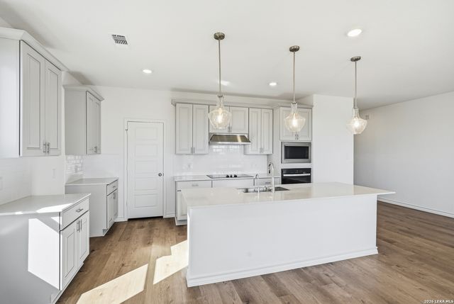 442 Nightingale Avenue, Marion, TX 78124