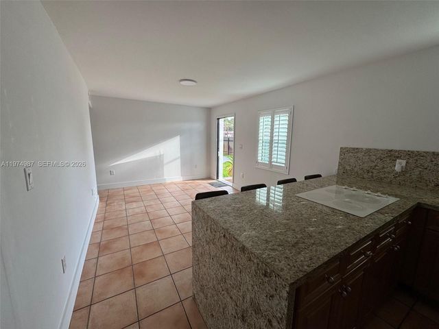 211 W 33rd St 2, Hialeah, FL 33012