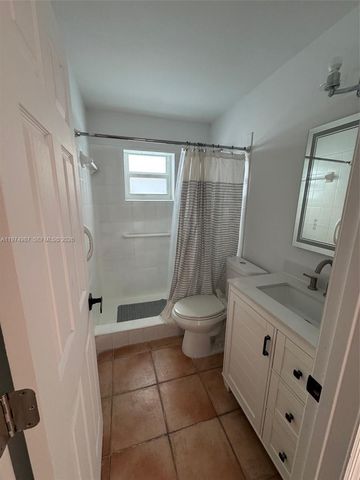 211 W 33rd St 2, Hialeah, FL 33012