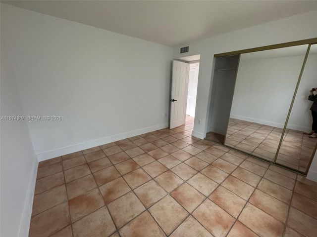 211 W 33rd St 2, Hialeah, FL 33012
