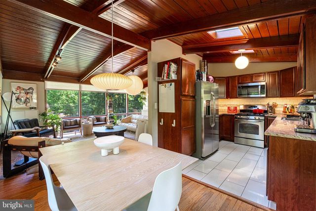 7703 POPLAR TREE LN, Falls Church, VA 22042