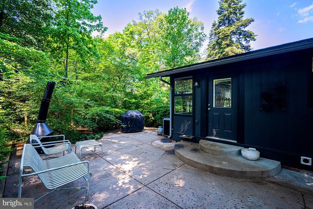 7703 POPLAR TREE LN, Falls Church, VA 22042