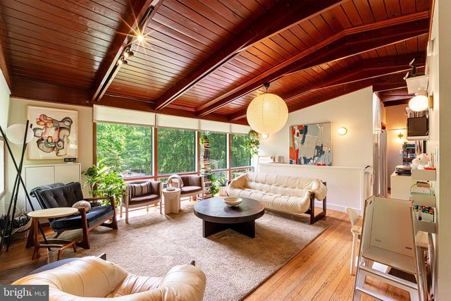 7703 POPLAR TREE LN, Falls Church, VA 22042