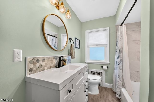 5 Gaston Ave, Raritan Boro, NJ 08869