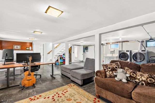 5 Gaston Ave, Raritan Boro, NJ 08869