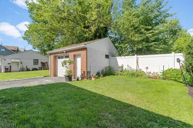5 Gaston Ave, Raritan Boro, NJ 08869