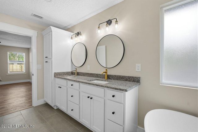 6093 TAYLOR Road, Jacksonville, FL 32234