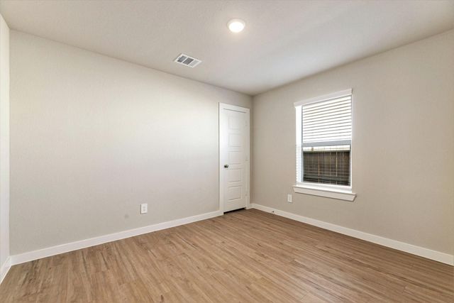 672 Roaring Falls Drive, Willis, TX 77378