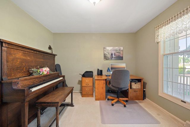 W75N706 Tower AVENUE, Cedarburg, WI 53012