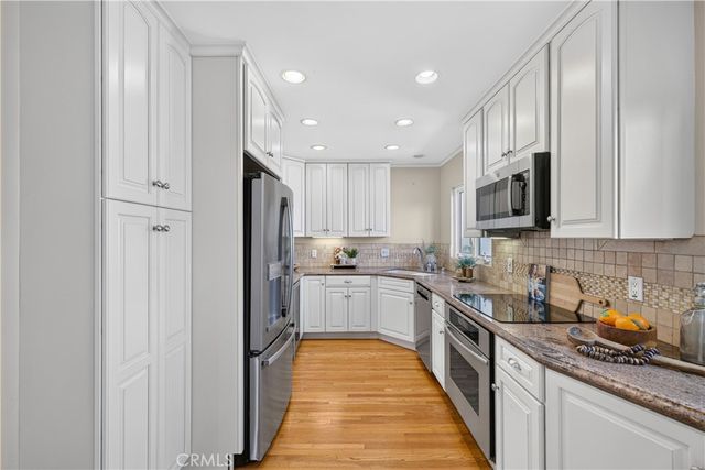 345 Park Avenue, Long Beach, CA 90814
