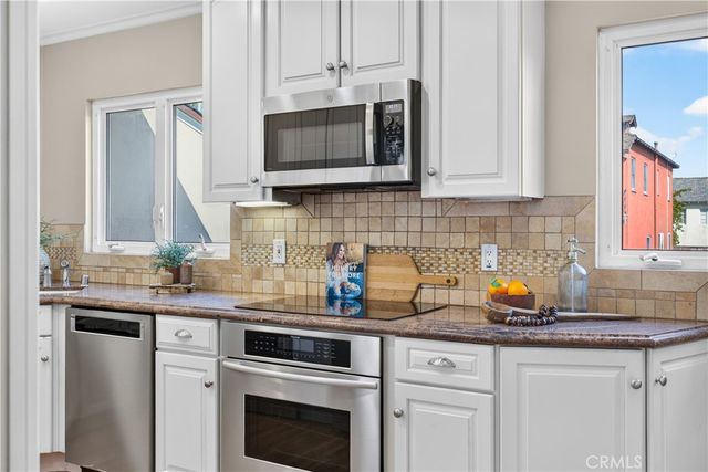 345 Park Avenue, Long Beach, CA 90814