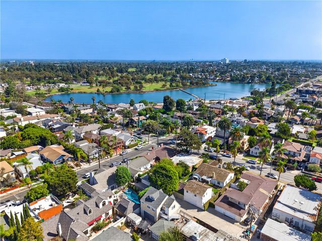 345 Park Avenue, Long Beach, CA 90814