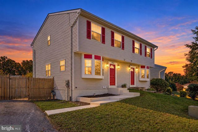 816 CENTRAL HILLS LN, Landover, MD 20785