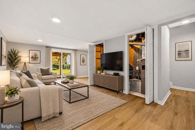 816 CENTRAL HILLS LN, Landover, MD 20785