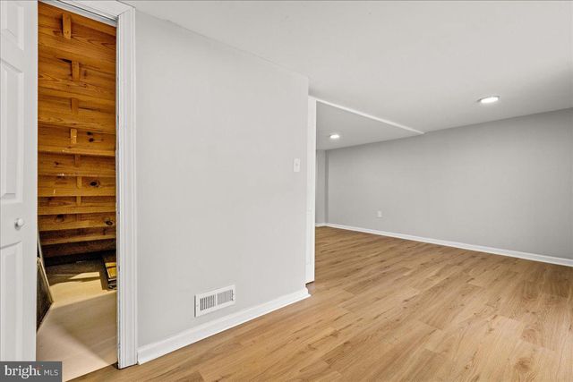 816 CENTRAL HILLS LN, Landover, MD 20785