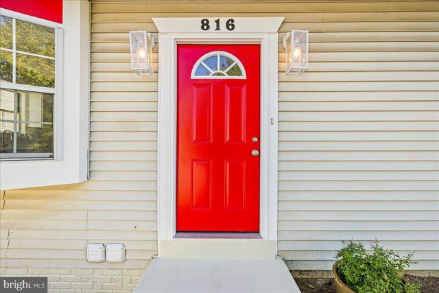 816 CENTRAL HILLS LN, Landover, MD 20785