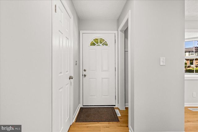 816 CENTRAL HILLS LN, Landover, MD 20785