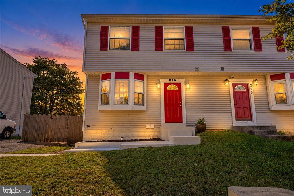 816 CENTRAL HILLS LN, Landover, MD 20785