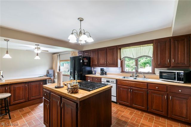 8060 Sigle Lane, Poland, OH 44514