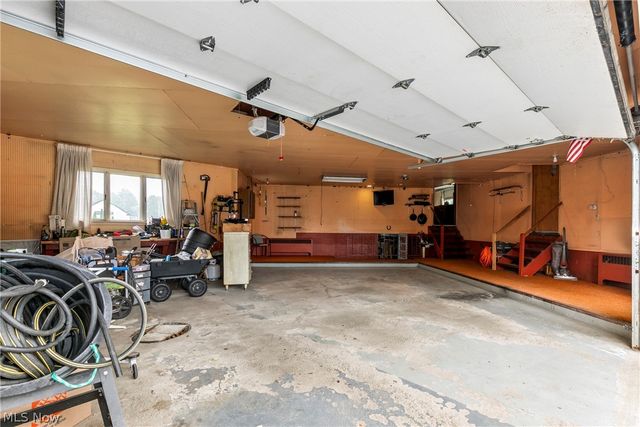 8060 Sigle Lane, Poland, OH 44514