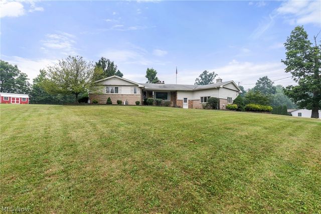 8060 Sigle Lane, Poland, OH 44514