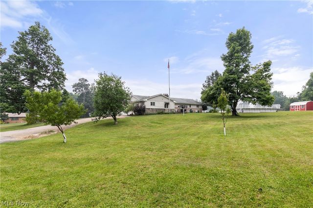 8060 Sigle Lane, Poland, OH 44514