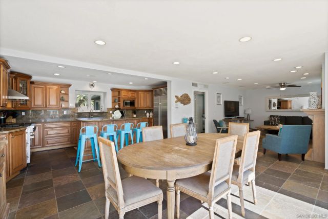 647 Loring St, San Diego, CA 92109