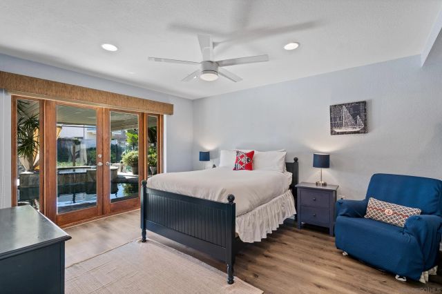 647 Loring St, San Diego, CA 92109