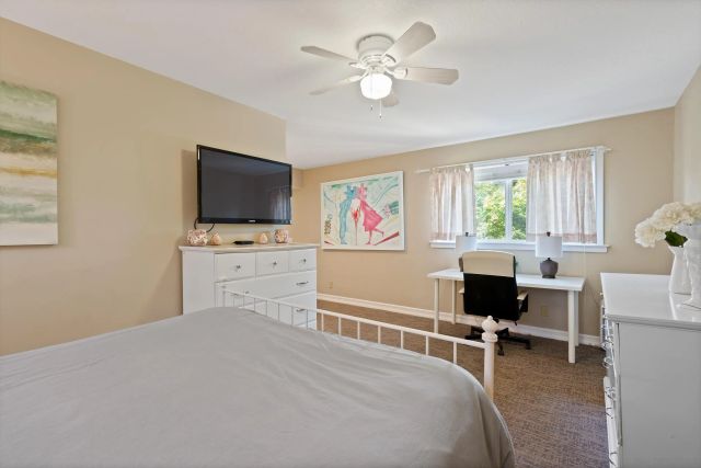 647 Loring St, San Diego, CA 92109