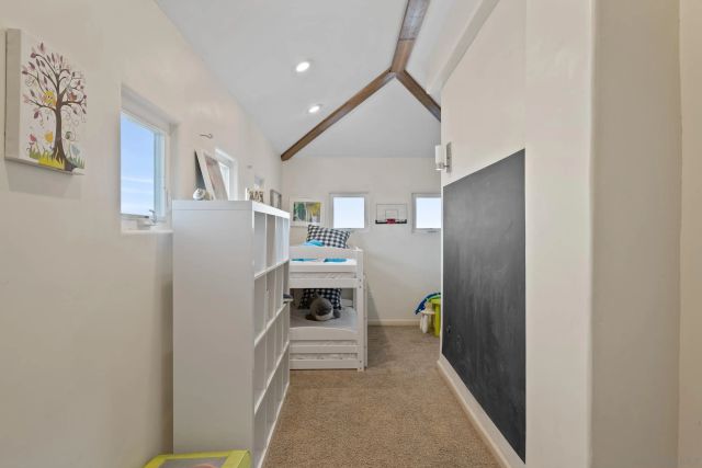 647 Loring St, San Diego, CA 92109