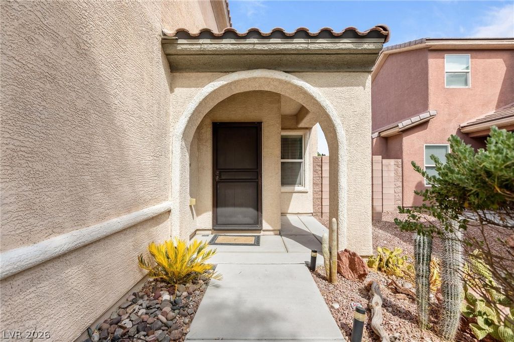 8116 Loma Del Ray Street, Las Vegas, NV 89131 — photo 4