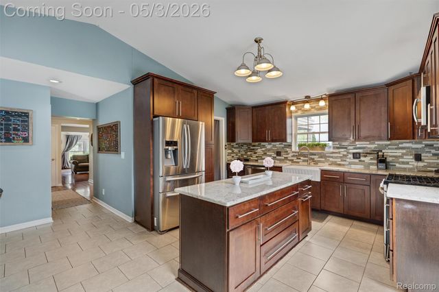 415 Leon Road, Walled Lake, MI 48390