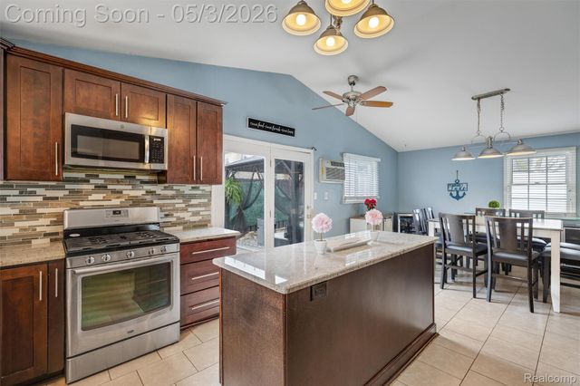 415 Leon Road, Walled Lake, MI 48390