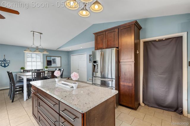 415 Leon Road, Walled Lake, MI 48390