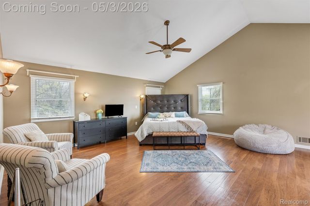 415 Leon Road, Walled Lake, MI 48390