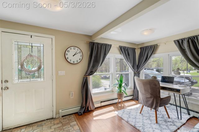 415 Leon Road, Walled Lake, MI 48390