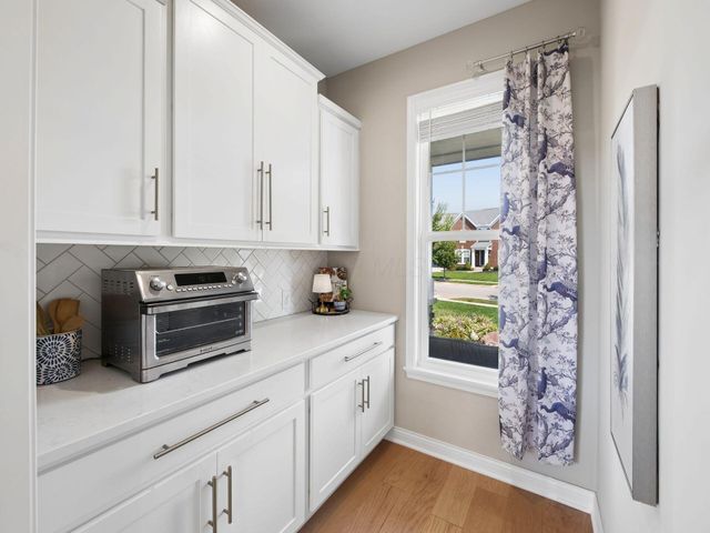 11607 Poppyseed Drive, Plain City, OH 43064