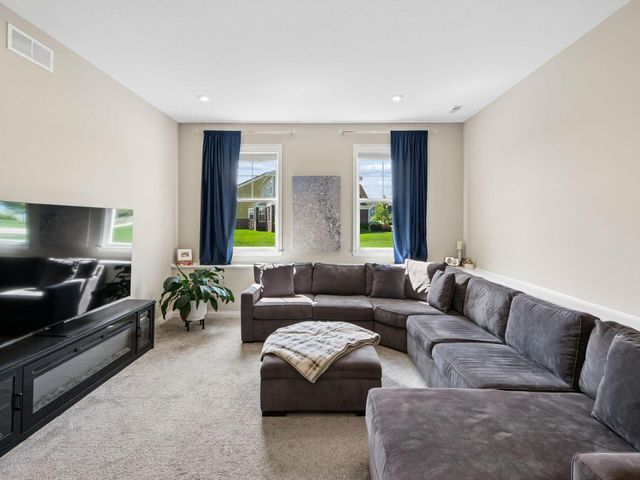 11607 Poppyseed Drive, Plain City, OH 43064