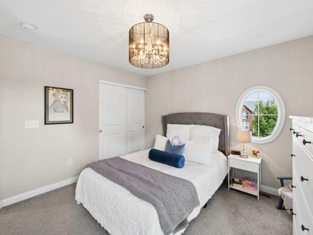 11607 Poppyseed Drive, Plain City, OH 43064