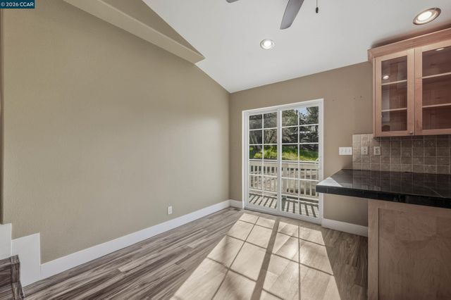 18357 Deer Hill Rd, Hidden Valley Lake, CA 95467