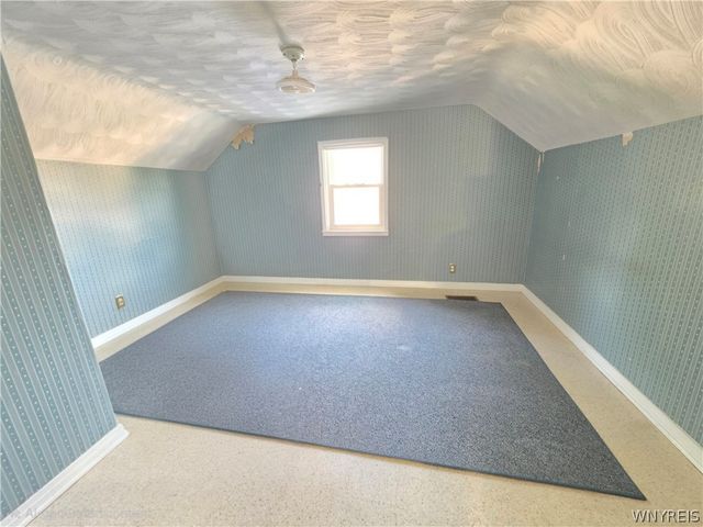 2939 Niagara Avenue, Niagara Falls, NY 14305