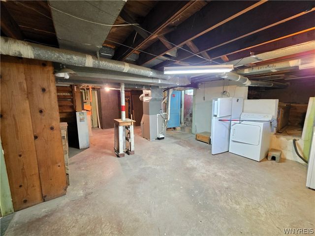 2939 Niagara Avenue, Niagara Falls, NY 14305