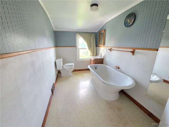 2939 Niagara Avenue, Niagara Falls, NY 14305
