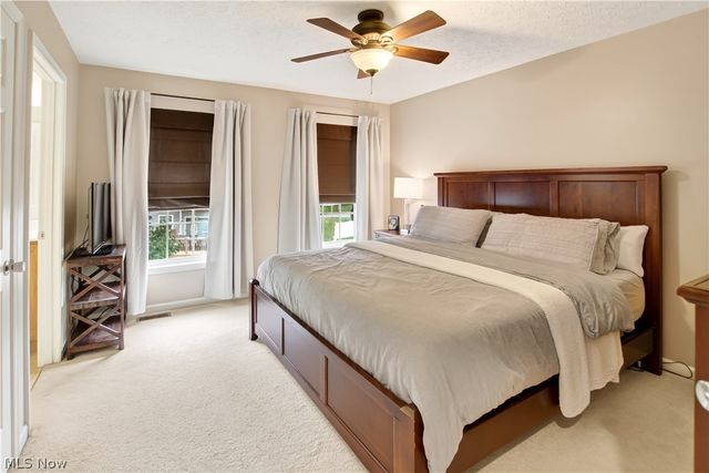 1910 Northgate Circle, Akron, OH 44320