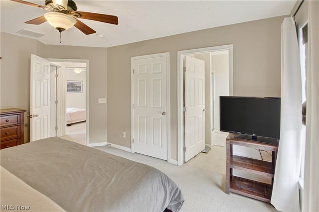 1910 Northgate Circle, Akron, OH 44320
